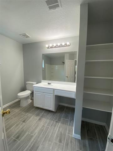 Building Photo - 11509 Petunia Dr
