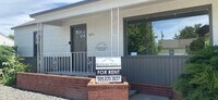 Building Photo - 2 Bed/1 Bath Updated Duplex in Central Richland