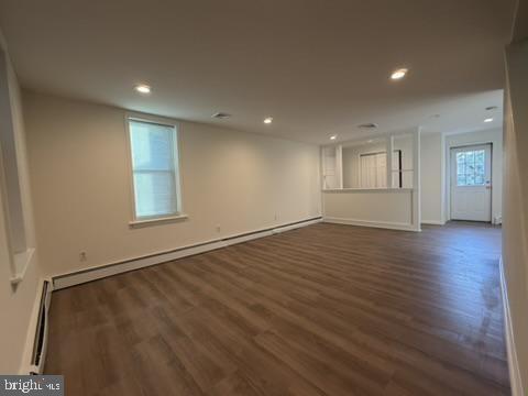 Building Photo - 722 Hilltown Pike