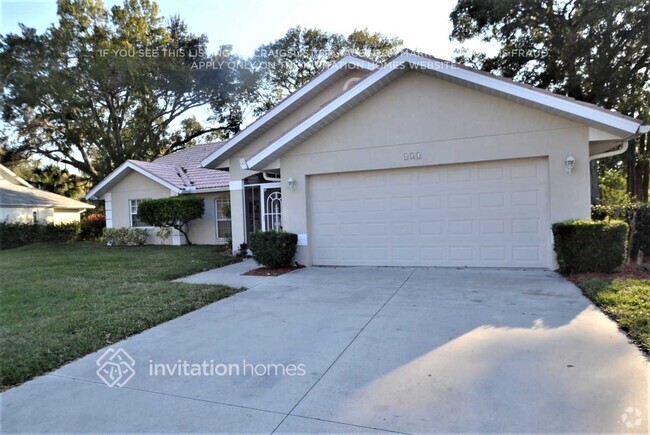 Building Photo - 433 Lake of the Woods Dr