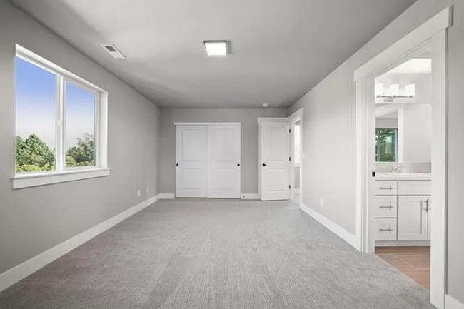 Building Photo - 6636 SE 57th Ave