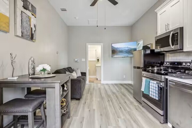 Building Photo - 2502 Sam Wilson St