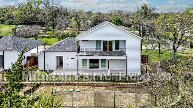 Building Photo - 432 Bentwood Dr