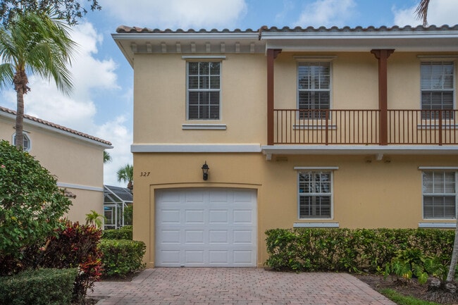 Building Photo - 327 Salinas Dr