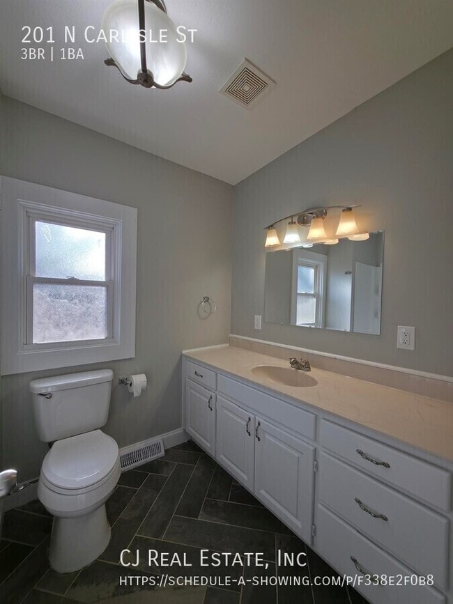 Building Photo - 201 Carlisle Ave