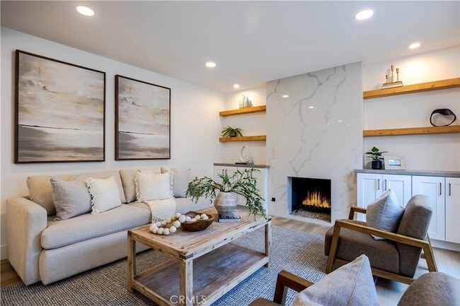 Building Photo - 15271 Yorkshire Ln