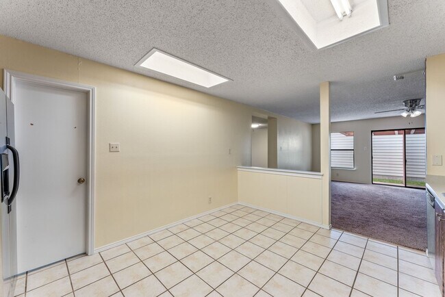 Building Photo - 6863 Cypress Mist Dr