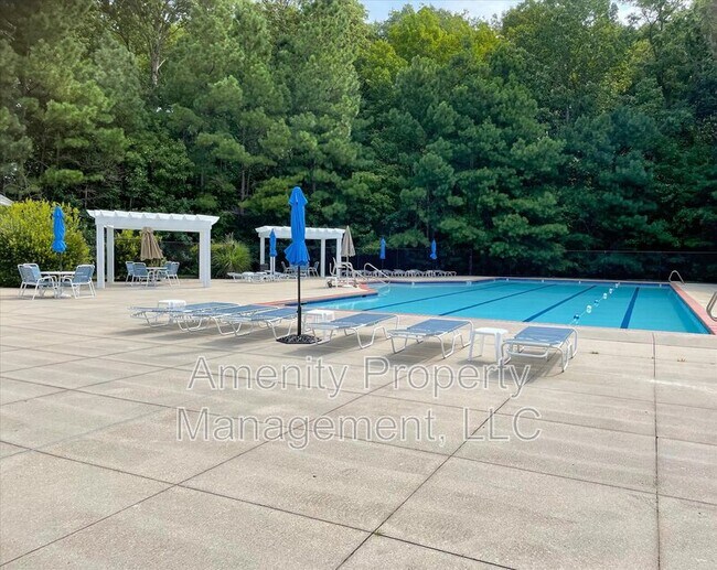 Building Photo - 203 Water Fowl Dr