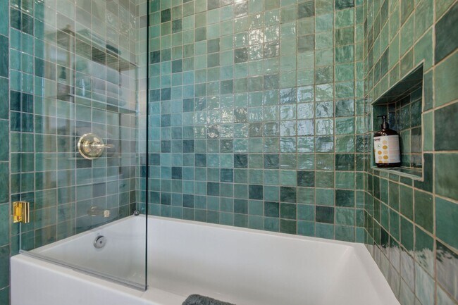 Building Photo - 5028 Danby Dr