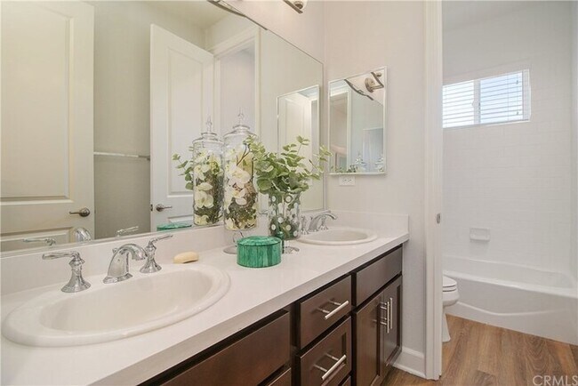 Building Photo - Modern Two-Story Home with Private Backyar...