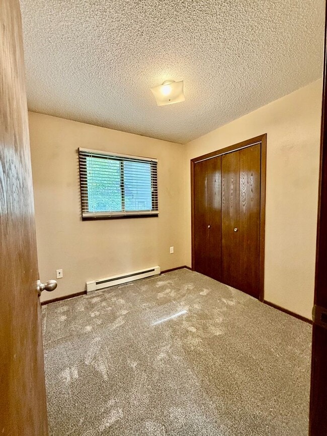 Building Photo - 1110/1114 2nd St SE