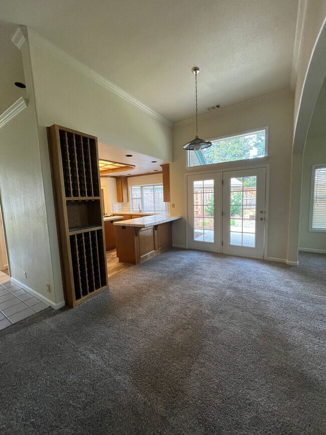 Building Photo - Single Story on Private Court in Gated Hillsborough, Granite Bay, CA