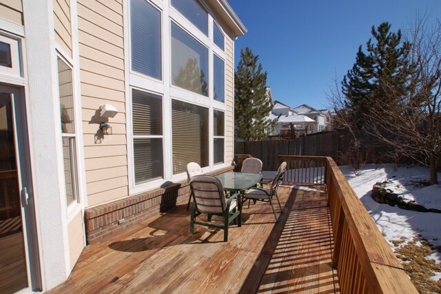 Building Photo - 10245 Carriage Club Dr