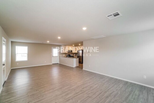 Building Photo - 3 BEDROOM - DURBIN