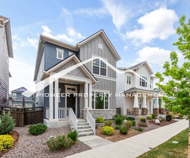 Building Photo - 4 bed, 3.5 bath home in Gold Hill Mesa with AC and 2 Car Garage