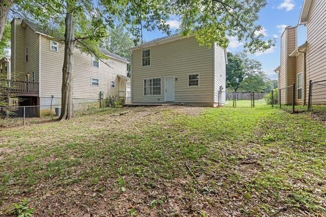 Building Photo - 425 Orchard Dr