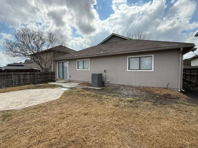 Building Photo - 6491 Beech Trail Dr