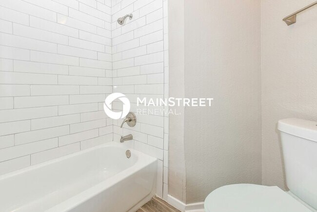 Building Photo - 4 Bedroom Pet-Friendly Home in Mesquite, TX with Main Street Renewal