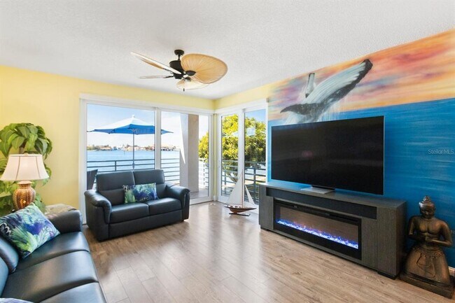 Building Photo - 7912 Sailboat Key Blvd S