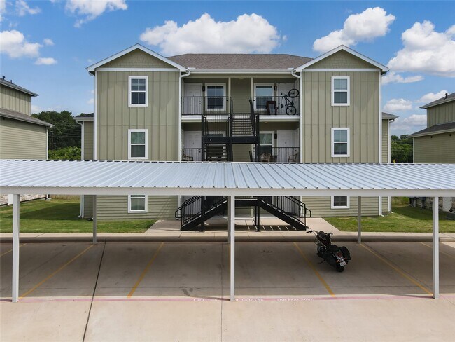 Building Photo - 278 Plez Morgan