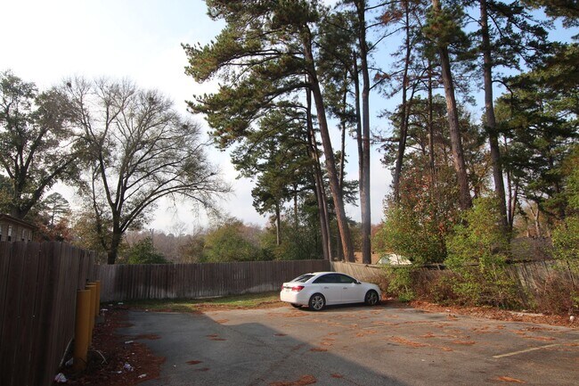 Building Photo - Delmar Dr. 2514/2516