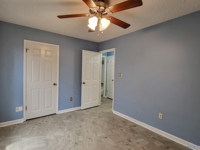 Building Photo - 308 Red Oak Rd