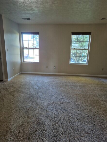 Building Photo - 991 Charlie Norris Rd