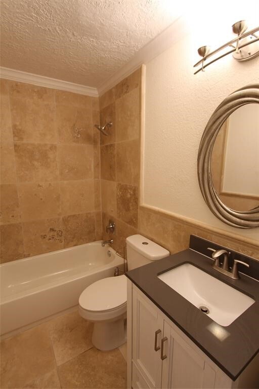 Building Photo - 6529 Schiller St