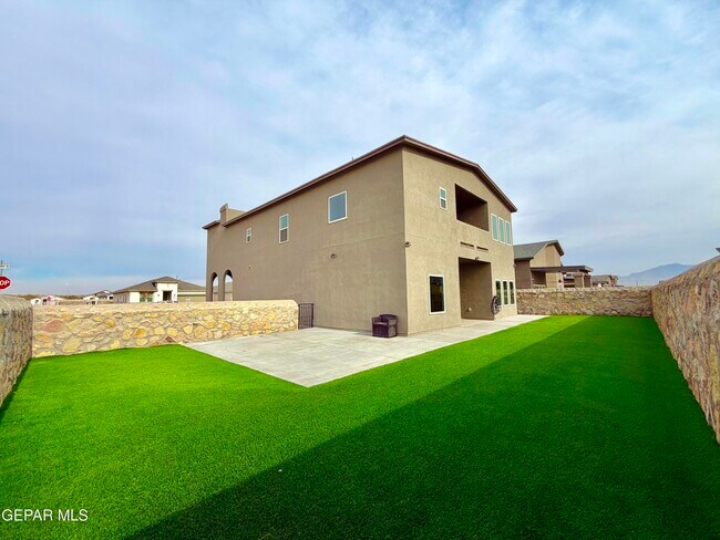 Building Photo - 122 Esther Trl