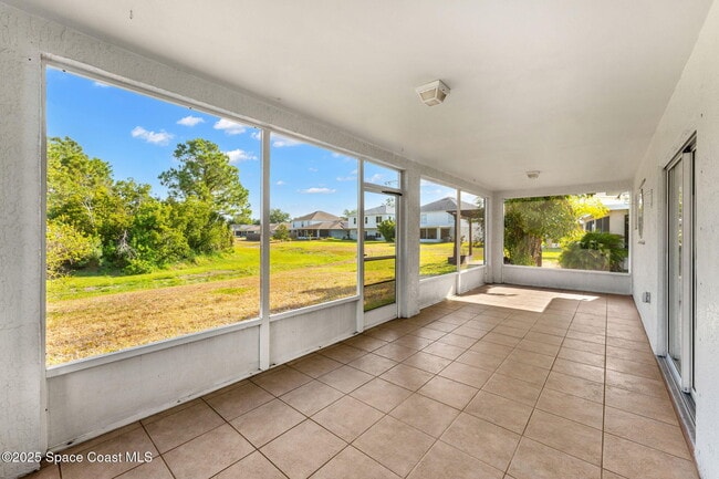 Building Photo - 2390 Savannah Blvd