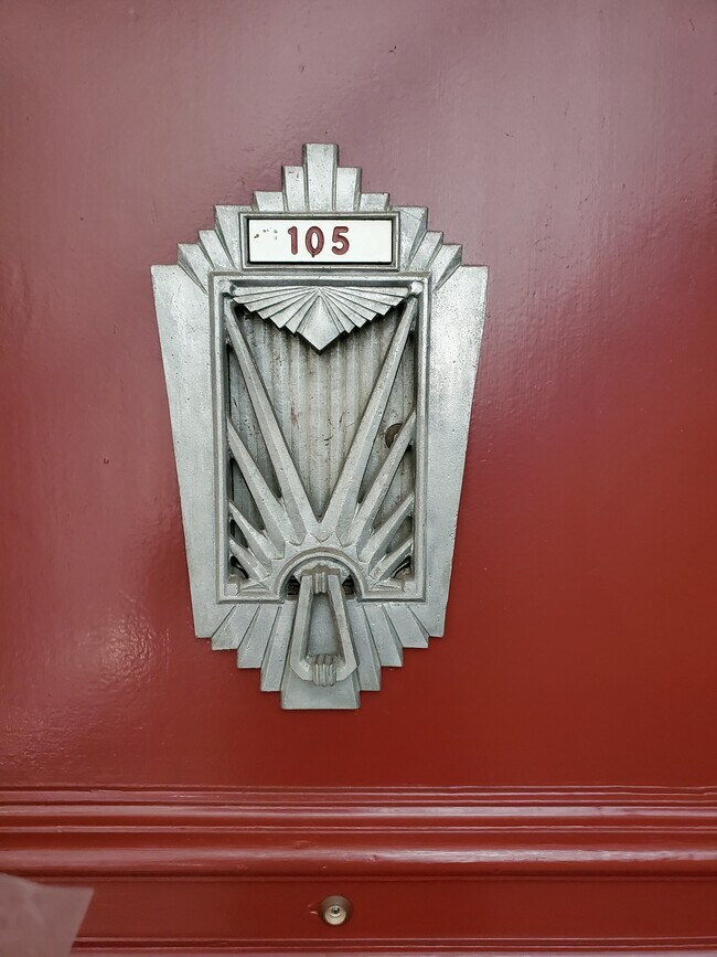 Building Photo - 6440 Orange St