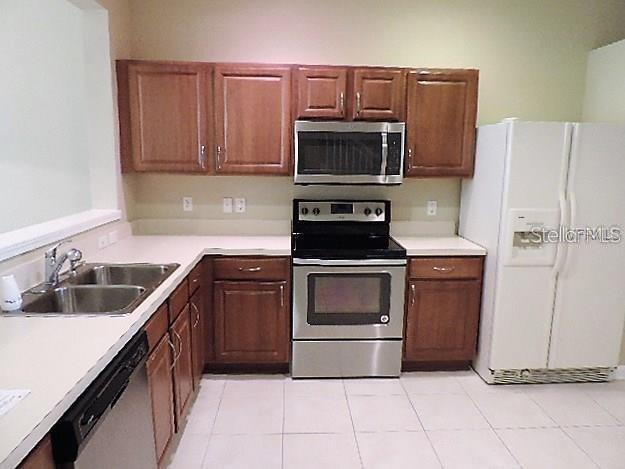 Building Photo - 7151 83rd Dr E