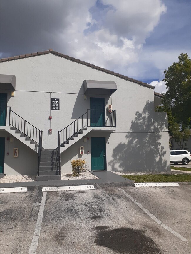 Building Photo - 6935 NW 179th St
