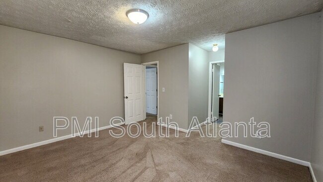 Building Photo - 5426 Glen Haven Dr