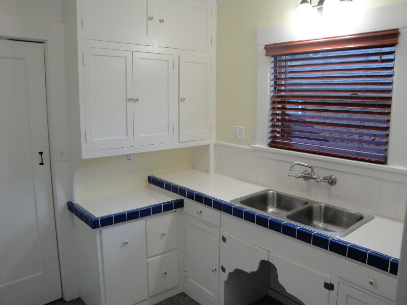 Building Photo - 346 Carrillo St