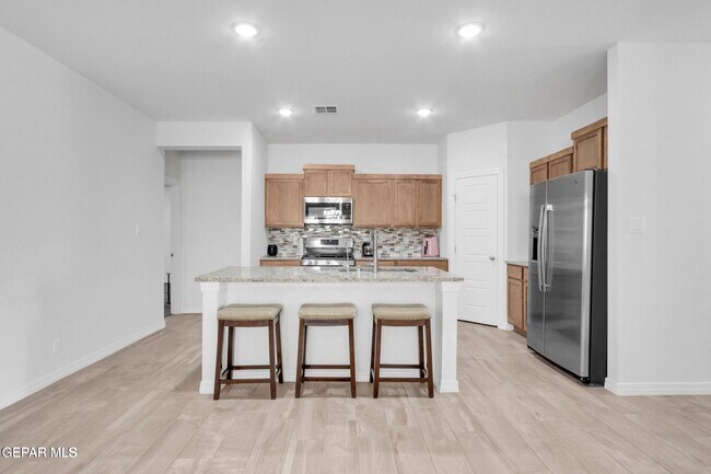 Building Photo - 14509 Johnny Mata Dr