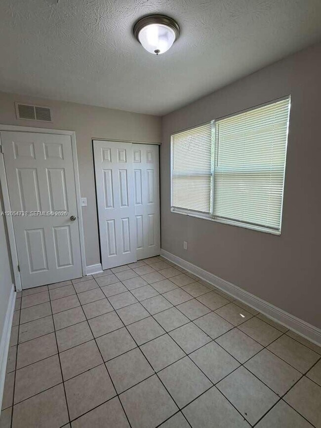 Building Photo - 7231 Bailey Ct