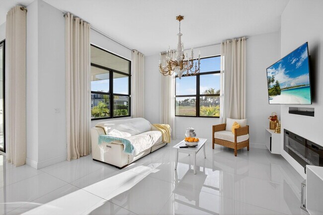 Building Photo - 11460 SW Pietra Wy