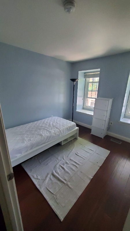 Primary Photo - 4847 Carriagepark Rd