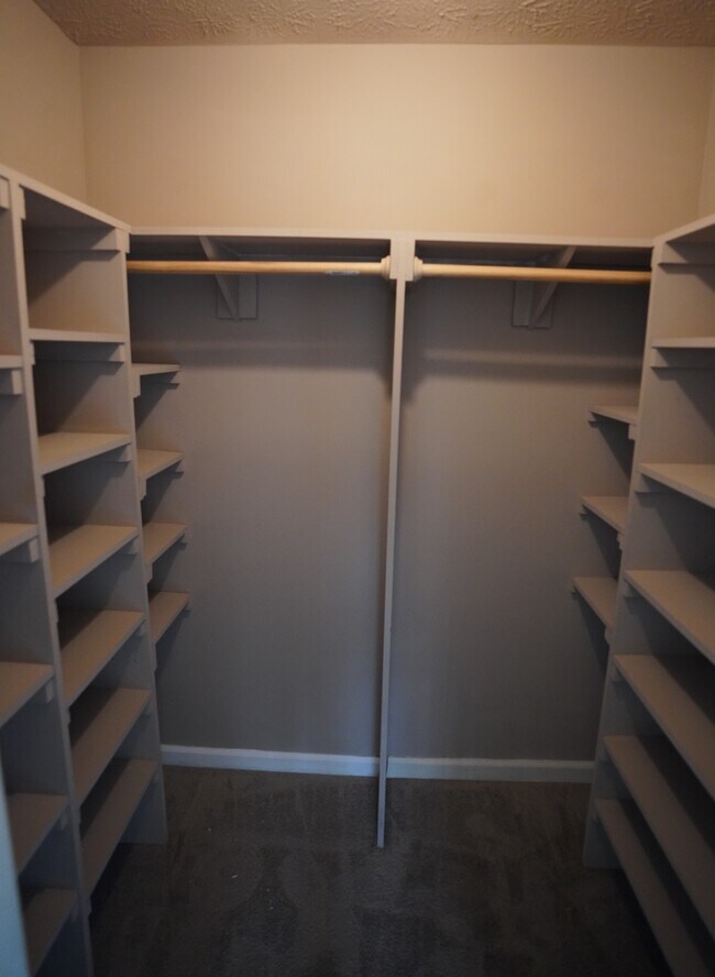 Building Photo - 218 John Wesley Dr