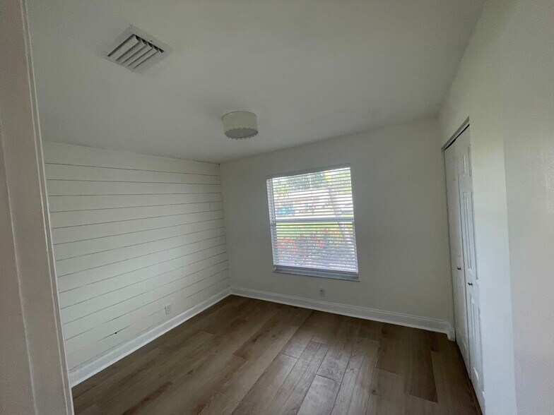 Bedroom 3 - 7399 SE Flamingo Way