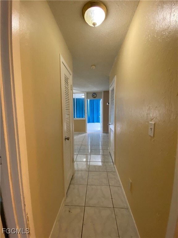 Building Photo - 17375 Dowling Dr