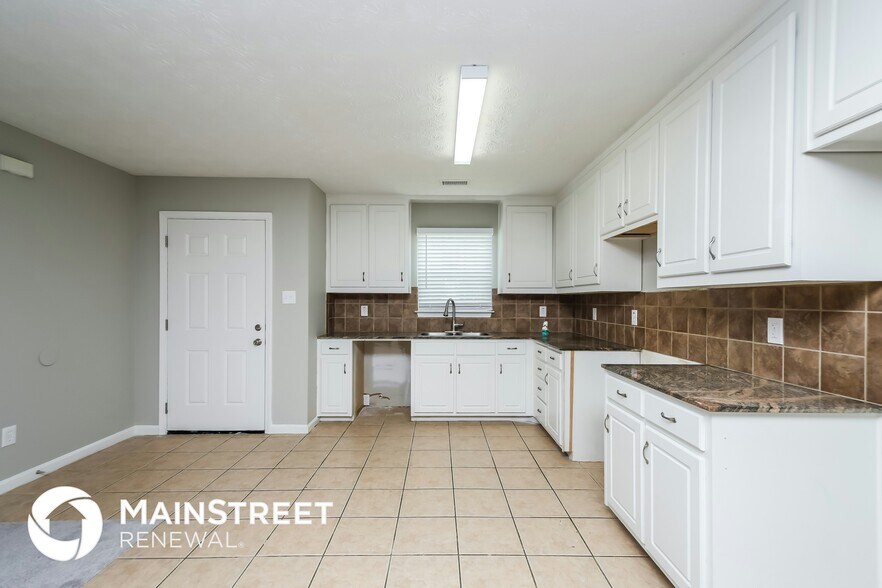 Building Photo - 536 Dove Way