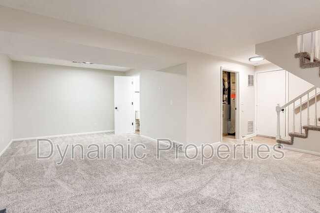 Building Photo - 7926 Primrose Ct