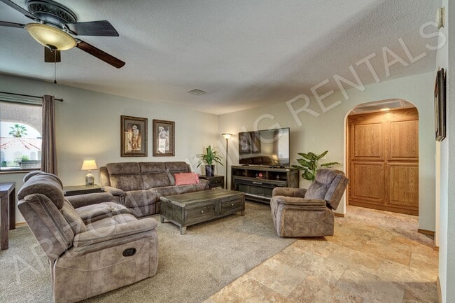 Building Photo - FURNISHED AVAILABLE LONG TERM