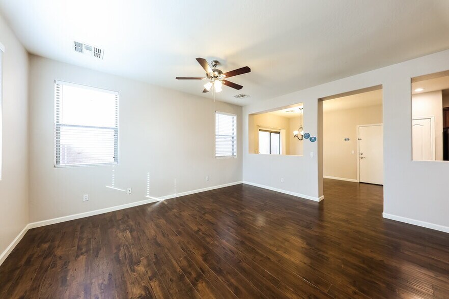 Building Photo - 11466 W St John Rd