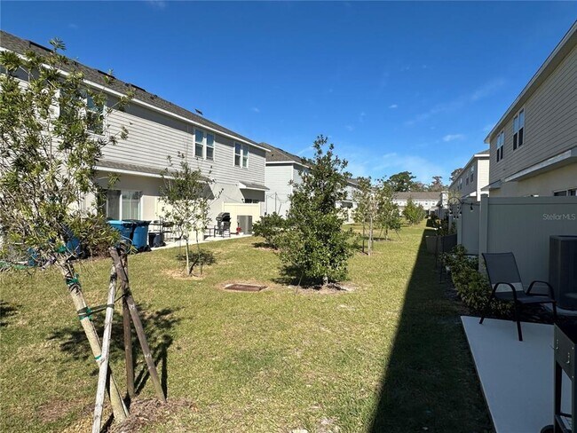 Building Photo - 2946 Canary Ave