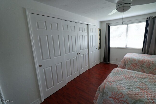 Building Photo - 9639 Eaton Gardens Ln