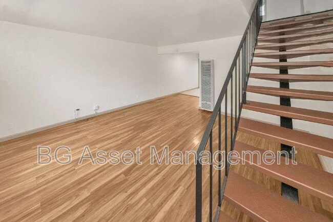 Building Photo - 1650 Barrus Ave