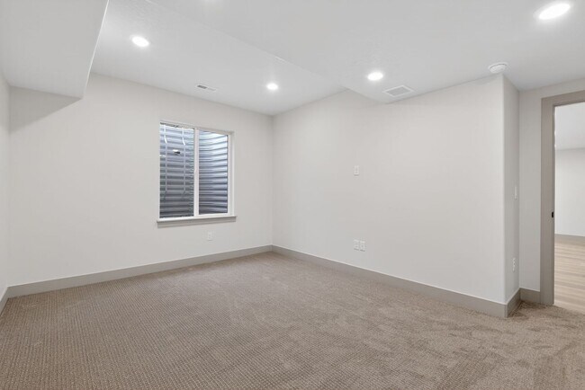 Building Photo - Charming 3BR/ 2Bath (Basement Apartment) in Lehi